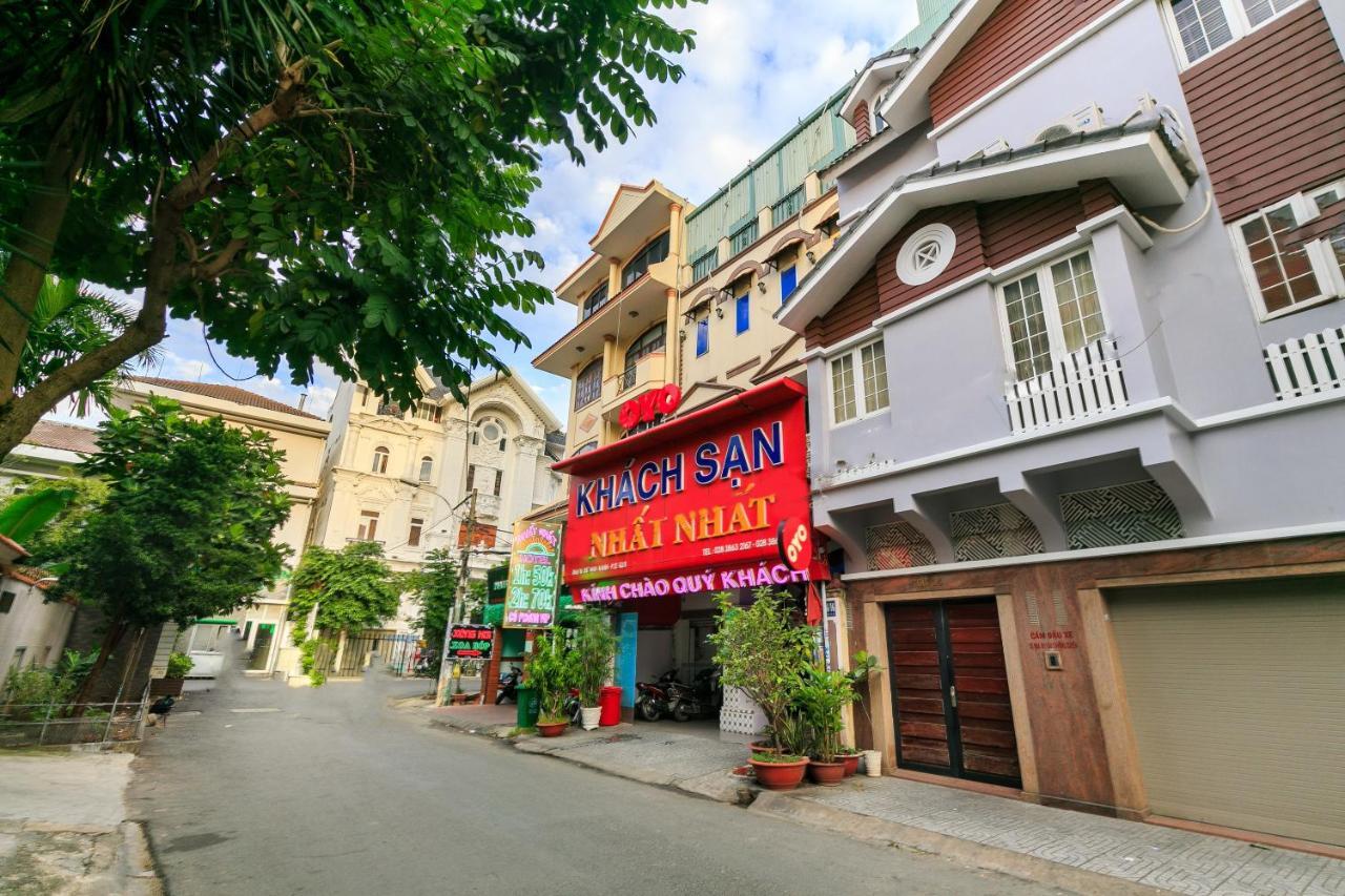 OYO 486 Khách sạn Nhất Nhất Hotel TP. Hồ Chí Minh Ngoại thất bức ảnh