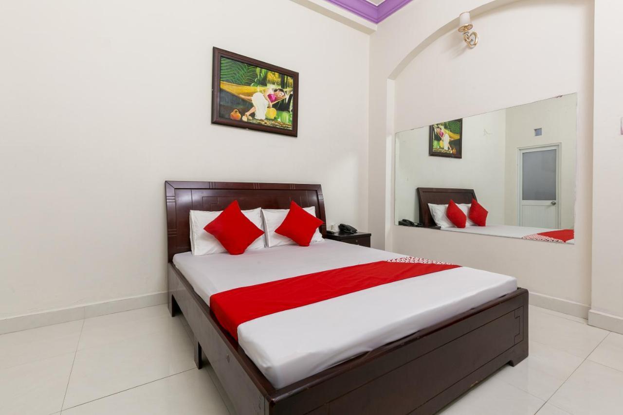 OYO 486 Khách sạn Nhất Nhất Hotel TP. Hồ Chí Minh Ngoại thất bức ảnh
