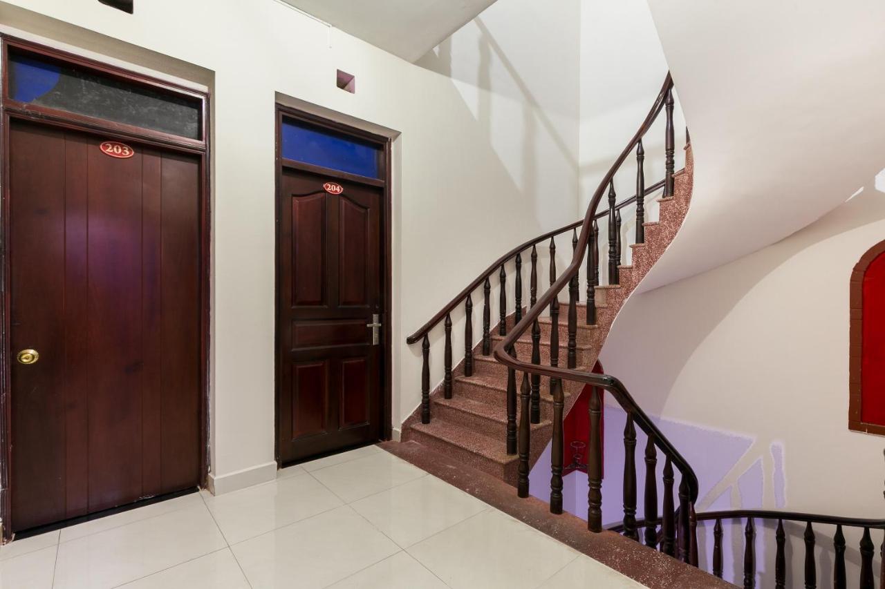 OYO 486 Khách sạn Nhất Nhất Hotel TP. Hồ Chí Minh Ngoại thất bức ảnh