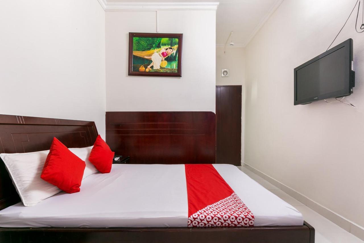 OYO 486 Khách sạn Nhất Nhất Hotel TP. Hồ Chí Minh Ngoại thất bức ảnh