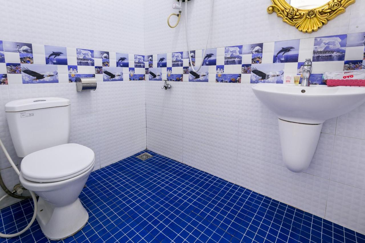 OYO 486 Khách sạn Nhất Nhất Hotel TP. Hồ Chí Minh Ngoại thất bức ảnh